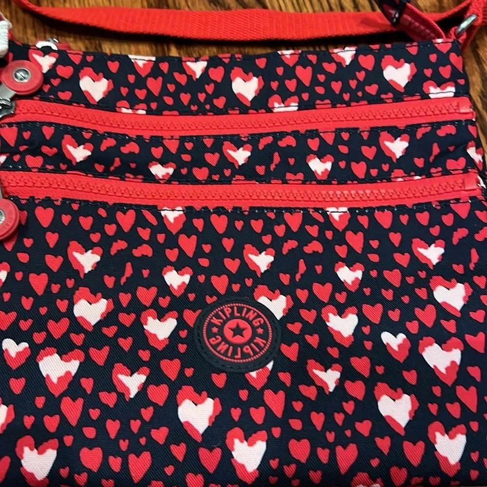 Kipling Abner Crossbody in Heart Festival Pattern NWT - Picture 2 of 7